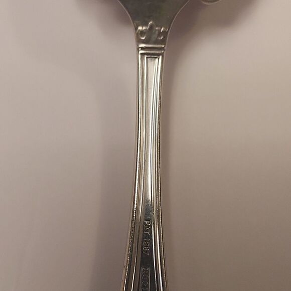 Rogers and Hamilton Antique Silver plate Sugar Spoon Scalloped Edge 6 inch - Picture 6 of 13